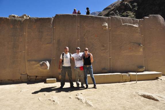 Com o Gustavo, visitando as ruínas de Ollantaytambo, no Valle Sagrado, perto de Cusco, no Peru